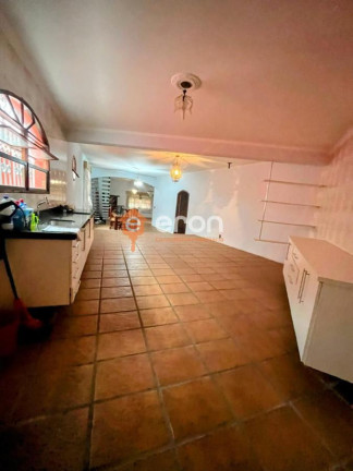 Imagem Casa com 3 Quartos à Venda, 261 m² Imagem Casa com 3 Quartos à Venda, 261 m²