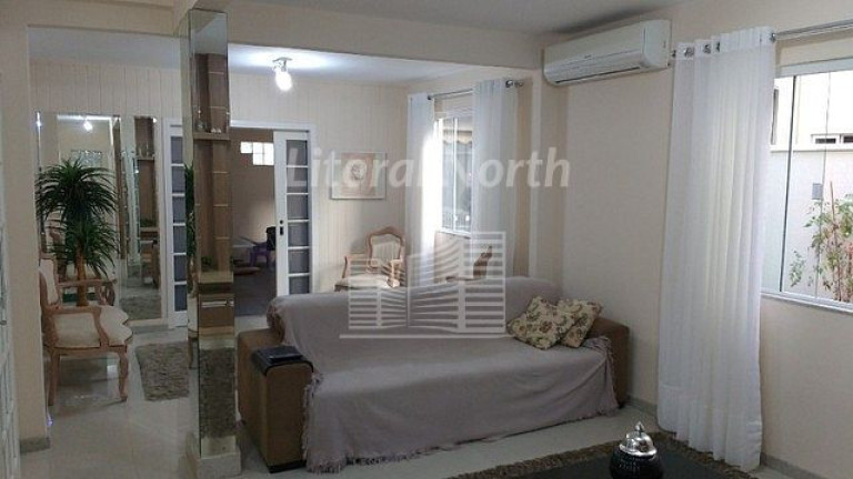 Imagem Casa com 3 Quartos à Venda, 339 m² em Fazenda - Itajaí Imagem Casa com 3 Quartos à Venda, 339 m² em Fazenda - Itajaí