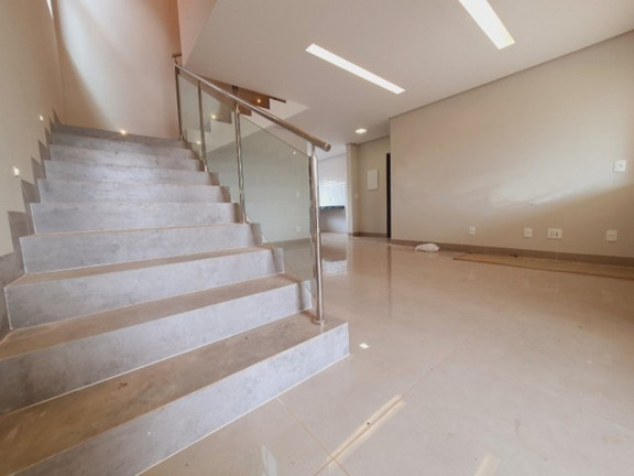 Imagem Sobrado com 4 Quartos à Venda, em Plano Diretor Sul - Palmas Imagem Sobrado com 4 Quartos à Venda, em Plano Diretor Sul - Palmas