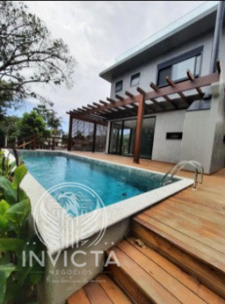 Imagem Casa de Condomínio com 3 Quartos à Venda, 258 m² em Praia Das Taquaras - Balneário Camboriú
