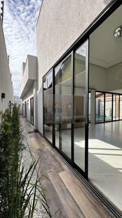 Imagem Casa com 4 Quartos à Venda, em Jardim América - Goiânia Imagem Casa com 4 Quartos à Venda, em Jardim América - Goiânia