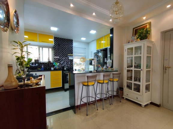 Imagem Apartamento com 3 Quartos à Venda, 101 m² em Várzea - Teresópolis Imagem Apartamento com 3 Quartos à Venda, 101 m² em Várzea - Teresópolis