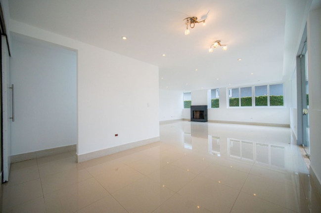 Imagem Sobrado com 5 Quartos à Venda, 422 m² em Residencial Morada Dos Lagos - Barueri