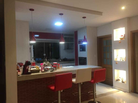 Imagem Casa com 4 Quartos à Venda, 300 m² em Parque Residencial Itapeti - Mogi Das Cruzes