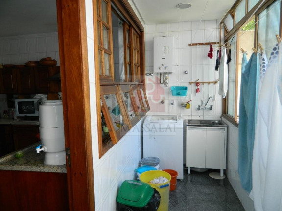 Imagem Casa com 4 Quartos à Venda, 400 m² em São João - Porto Alegre Imagem Casa com 4 Quartos à Venda, 400 m² em São João - Porto Alegre
