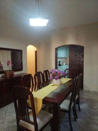 Imagem Casa com 3 Quartos à Venda, 390 m² em Centro - Ferraz De Vasconcelos Imagem Casa com 3 Quartos à Venda, 390 m² em Centro - Ferraz De Vasconcelos