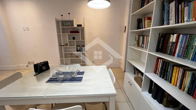 Imagem Apartamento com 2 Quartos à Venda, 80 m² em Copacabana - Rio De Janeiro Imagem Apartamento com 2 Quartos à Venda, 80 m² em Copacabana - Rio De Janeiro
