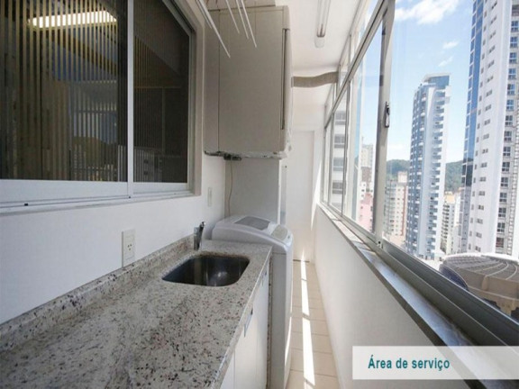 Imagem Imóvel com 3 Quartos à Venda, 200 m² em Centro - Balneário Camboriú Imagem Imóvel com 3 Quartos à Venda, 200 m² em Centro - Balneário Camboriú