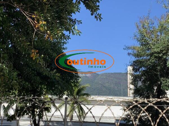 Imagem Casa com 4 Quartos à Venda, 240 m² em Tijuca - Rio De Janeiro
