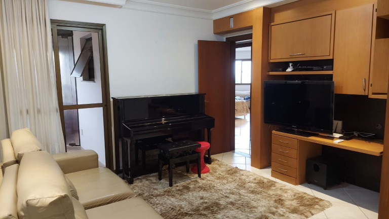 Imagem Imóvel com 4 Quartos à Venda, 214 m² em Praia Da Costa - Vila Velha Imagem Imóvel com 4 Quartos à Venda, 214 m² em Praia Da Costa - Vila Velha