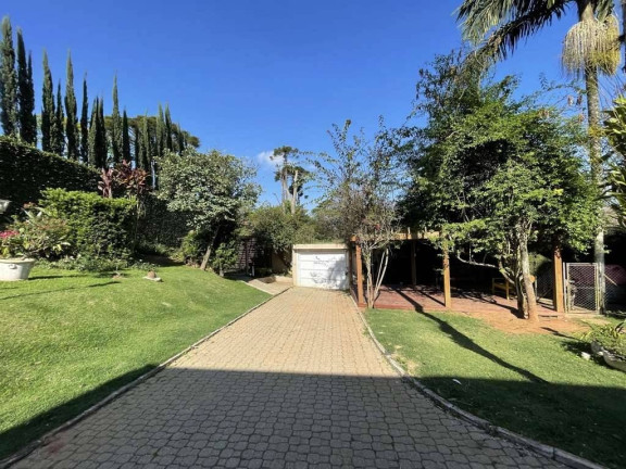 Imagem Casa com 5 Quartos à Venda, em Vila Santo Antonio - Cotia Imagem Casa com 5 Quartos à Venda, em Vila Santo Antonio - Cotia