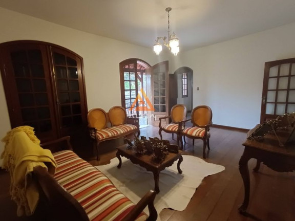 Imagem Casa com 3 Quartos à Venda, 437 m² Imagem Casa com 3 Quartos à Venda, 437 m²