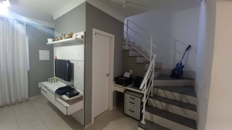 Imagem Casa com 2 Quartos à Venda, 68 m² em Vila Areao - Taubaté Imagem Casa com 2 Quartos à Venda, 68 m² em Vila Areao - Taubaté