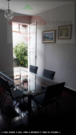 Imagem Casa com 5 Quartos à Venda, 300 m² em Centro - Taubaté Imagem Casa com 5 Quartos à Venda, 300 m² em Centro - Taubaté