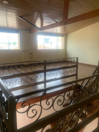 Imagem Casa com 5 Quartos à Venda, 280 m² em Centro - Taubaté Imagem Casa com 5 Quartos à Venda, 280 m² em Centro - Taubaté