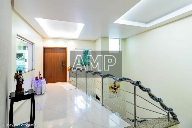 Imagem Casa com 3 Quartos à Venda, 250 m² em Tarumã - Manaus Imagem Casa com 3 Quartos à Venda, 250 m² em Tarumã - Manaus