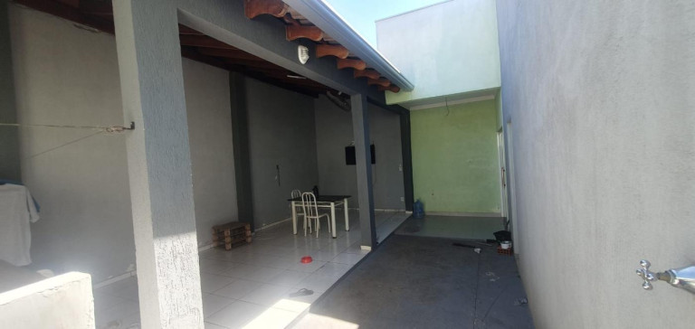 Imagem Casa com 2 Quartos à Venda, 200 m² em Jardim Universitário - Cuiabá Imagem Casa com 2 Quartos à Venda, 200 m² em Jardim Universitário - Cuiabá