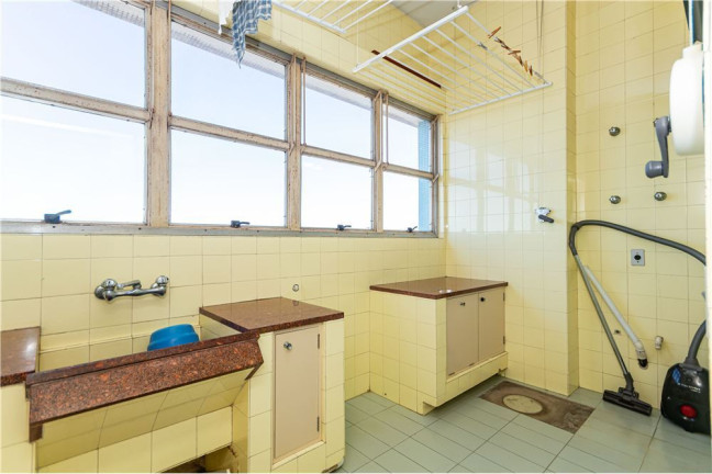 Imagem Apartamento com 3 Quartos à Venda, 169 m² em Independência - Porto Alegre Imagem Apartamento com 3 Quartos à Venda, 169 m² em Independência - Porto Alegre