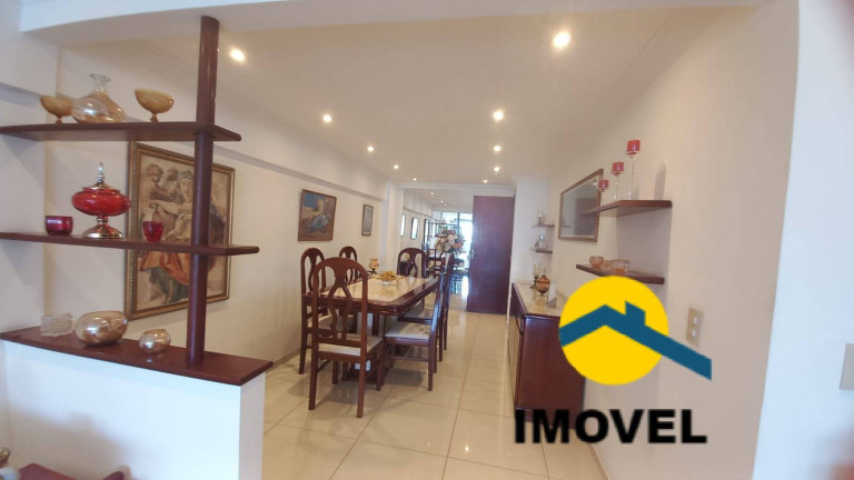 Imagem Apartamento com 4 Quartos à Venda, 220 m² em Icaraí - Niterói