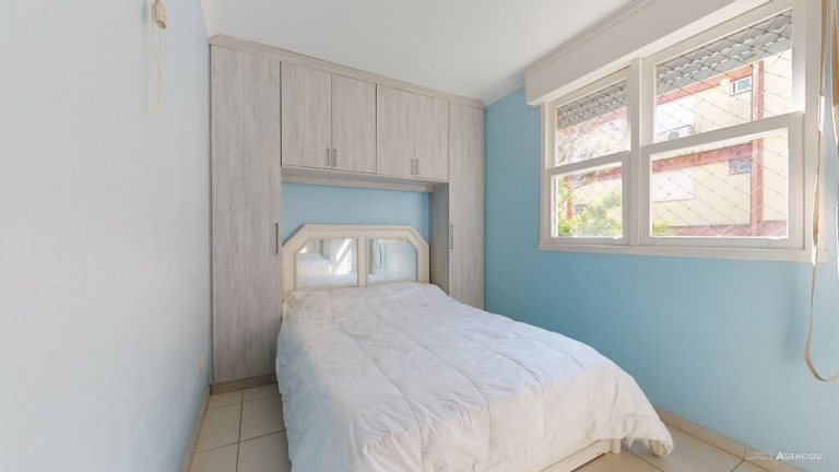 Imagem Imóvel com 2 Quartos à Venda, 48 m² em Camaquã - Porto Alegre Imagem Imóvel com 2 Quartos à Venda, 48 m² em Camaquã - Porto Alegre