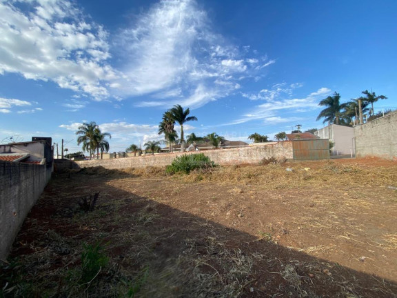 Imagem Terreno à Venda, 725 m² em Jardim Colombo - Itapetininga