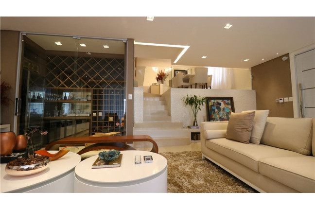 Imagem Casa com 4 Quartos à Venda,  em Paraíso Do Morumbi - São Paulo