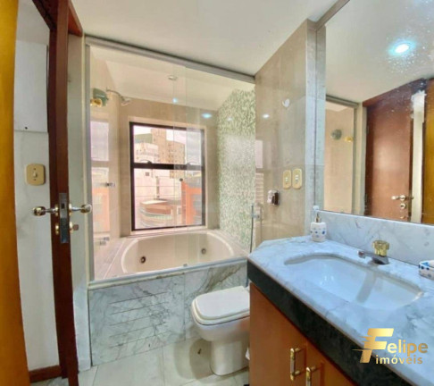 Imagem Imóvel com 4 Quartos à Venda, 180 m² em Centro - Guarapari