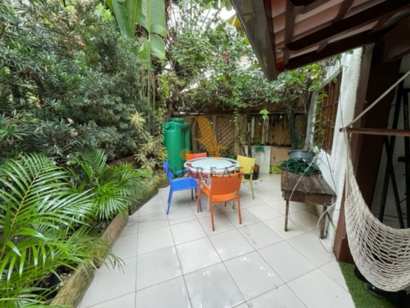 Imagem Casa de Condomínio com 4 Quartos à Venda, 157 m² em Barra Da Tijuca - Rio De Janeiro Imagem Casa de Condomínio com 4 Quartos à Venda, 157 m² em Barra Da Tijuca - Rio De Janeiro
