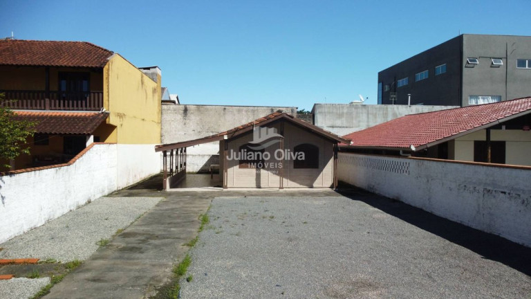 Casa com 3 Quartos à Venda, 90 m² em Barra Do Sai - Itapoá