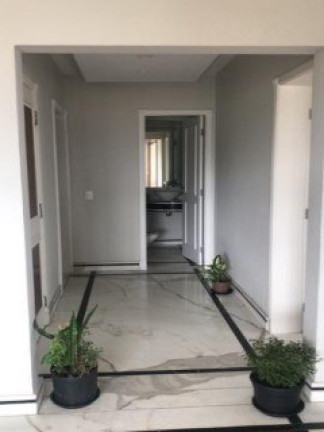 Imagem Imóvel com 4 Quartos à Venda, 350 m² em Alphaville Industrial - Barueri Imagem Imóvel com 4 Quartos à Venda, 350 m² em Alphaville Industrial - Barueri