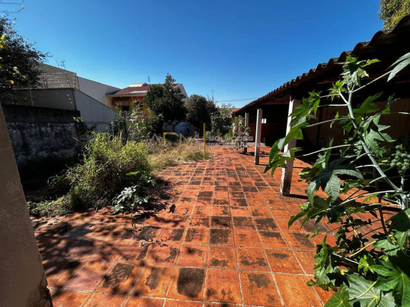 Imagem Casa com 2 Quartos à Venda, 571 m² em Centro - Botucatu Imagem Casa com 2 Quartos à Venda, 571 m² em Centro - Botucatu