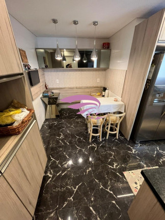 Imagem Imóvel com 4 Quartos à Venda, 182 m² em Cristo Rei - Curitiba Imagem Imóvel com 4 Quartos à Venda, 182 m² em Cristo Rei - Curitiba