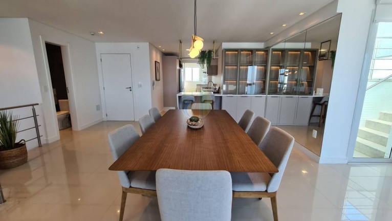 Imagem Cobertura com 4 Quartos à Venda, 270 m² em Pioneiros - Balneário Camboriú Imagem Cobertura com 4 Quartos à Venda, 270 m² em Pioneiros - Balneário Camboriú