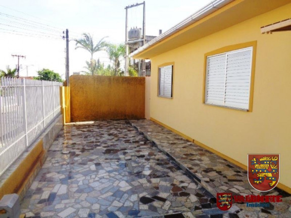 Imagem Casa com 3 Quartos à Venda, 444 m² em Abraão - Florianópolis Imagem Casa com 3 Quartos à Venda, 444 m² em Abraão - Florianópolis