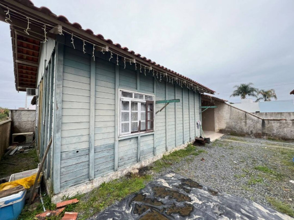Imagem Casa com 4 Quartos à Venda, 135 m² em Centro - Balneário Barra Do Sul Imagem Casa com 4 Quartos à Venda, 135 m² em Centro - Balneário Barra Do Sul