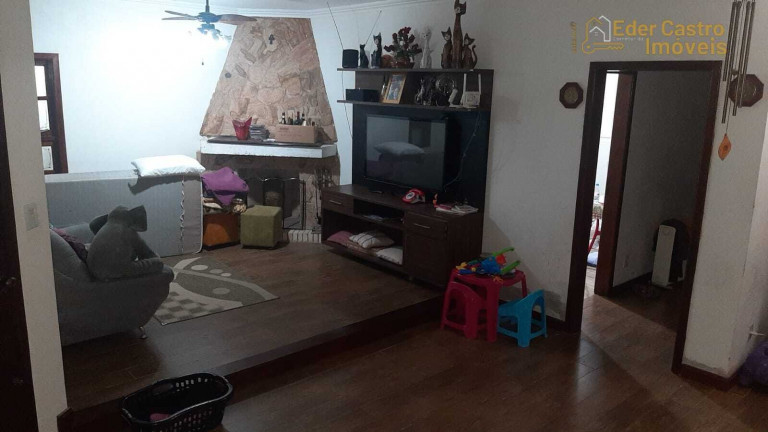 Imagem Casa com 3 Quartos à Venda, 169 m² em Areal - Pelotas Imagem Casa com 3 Quartos à Venda, 169 m² em Areal - Pelotas