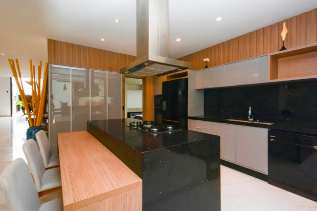 Imagem Casa com 6 Quartos à Venda, 628 m² em Riviera Módulo 12 - Bertioga Imagem Casa com 6 Quartos à Venda, 628 m² em Riviera Módulo 12 - Bertioga