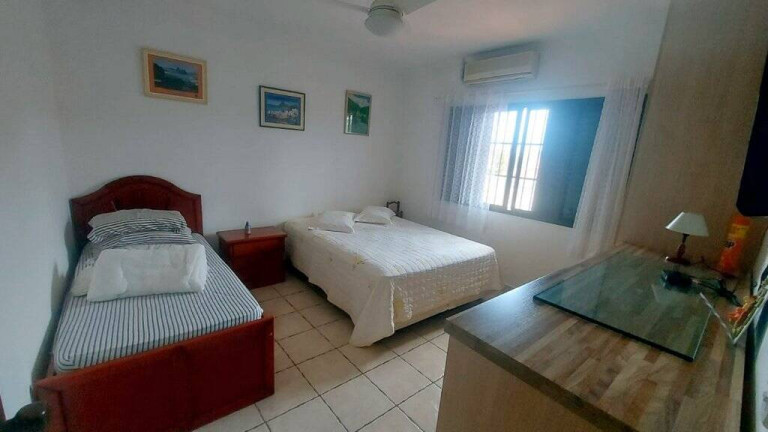 Imagem Casa com 4 Quartos à Venda, 300 m² em Balneário Stella Maris - Peruíbe Imagem Casa com 4 Quartos à Venda, 300 m² em Balneário Stella Maris - Peruíbe