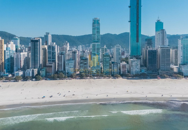 Apartamento com 3 Quartos à Venda, 316 m² em Centro - Balneário Camboriú