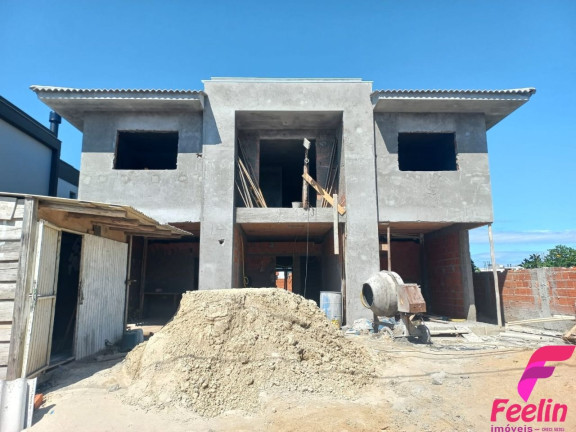 Imagem Casa com 3 Quartos à Venda, 118 m² em Campeche - Florianópolis Imagem Casa com 3 Quartos à Venda, 118 m² em Campeche - Florianópolis