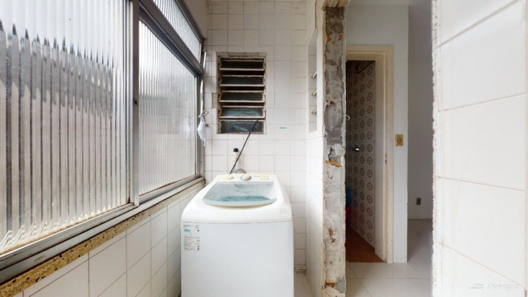 Imagem Imóvel com 3 Quartos à Venda, 80 m² em Petrópolis - Porto Alegre Imagem Imóvel com 3 Quartos à Venda, 80 m² em Petrópolis - Porto Alegre