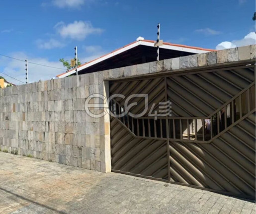 Casa com 3 Quartos à Venda, 348 m² em Aeroporto - Aracaju