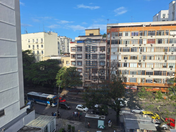 Imagem Apartamento com 1 Quarto à Venda, 24 m² em Laranjeiras - Rio De Janeiro Imagem Apartamento com 1 Quarto à Venda, 24 m² em Laranjeiras - Rio De Janeiro