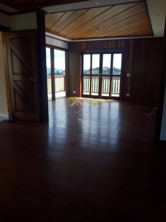 Imagem Casa com 4 Quartos à Venda, 240 m² em Vila Natal - Campos Do Jordão Imagem Casa com 4 Quartos à Venda, 240 m² em Vila Natal - Campos Do Jordão