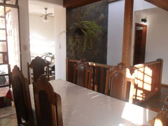 Imagem Casa com 7 Quartos à Venda, 400 m² em Camargos - Belo Horizonte Imagem Casa com 7 Quartos à Venda, 400 m² em Camargos - Belo Horizonte
