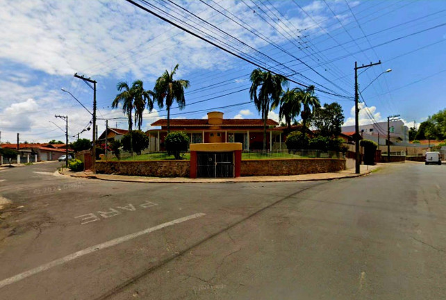 Imagem Casa com 3 Quartos à Venda, 400 m² em Espírito Santo Do Pinhal Imagem Casa com 3 Quartos à Venda, 400 m² em Espírito Santo Do Pinhal