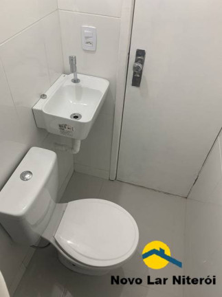 Sala Comercial à Venda, 35 m² em Centro - Niterói