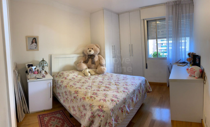 Imagem Apartamento com 4 Quartos à Venda, 206 m²