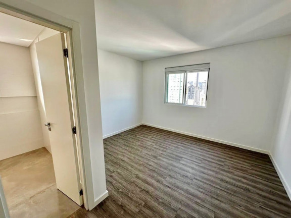 Imagem Apartamento com 3 Quartos à Venda, 135 m² em 2 Quadra Centro - Balneário Camboriú