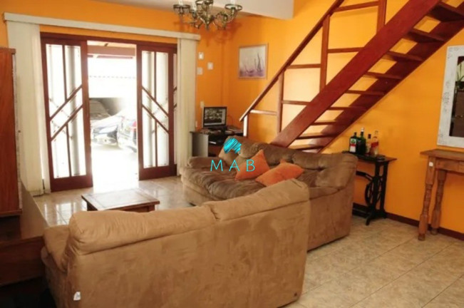 Imagem Sobrado com 3 Quartos à Venda, 320 m² em Ingleses Do Rio Vermelho - Florianópolis